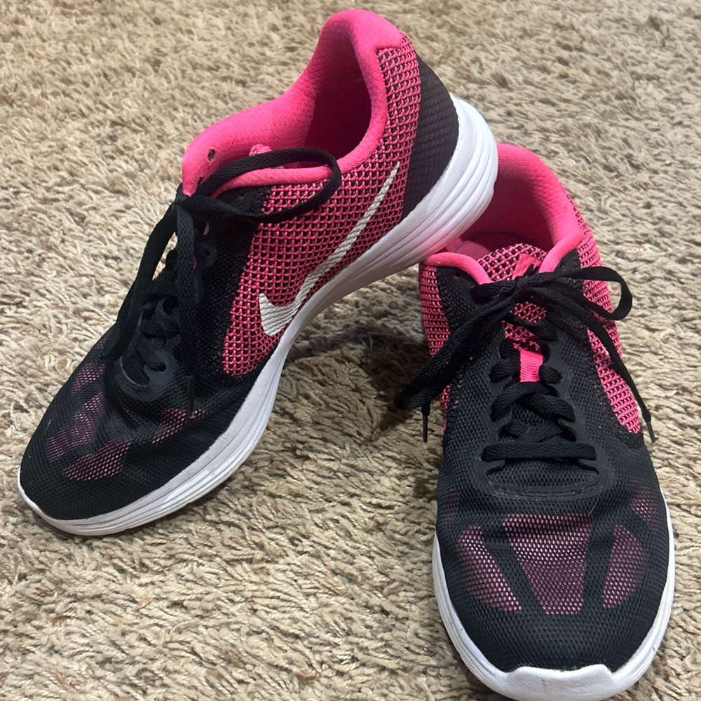 Nike Revolution 3 Running Sneakers